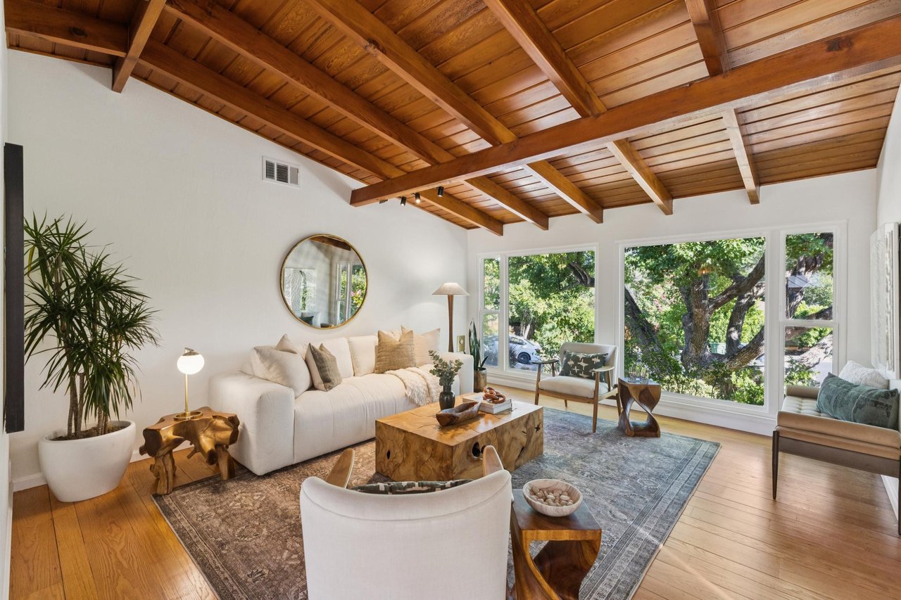 2645 Buenos Aires Ct