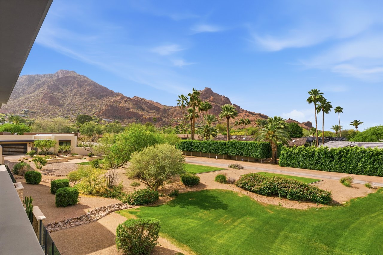 Las Brisas Drive