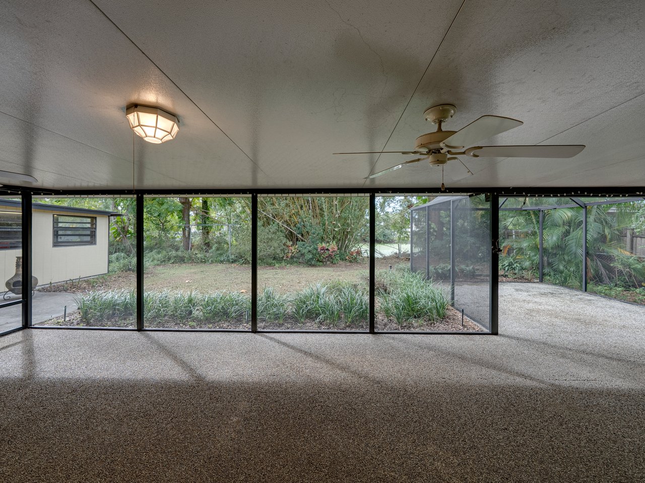 2702 Auburn Avenue W