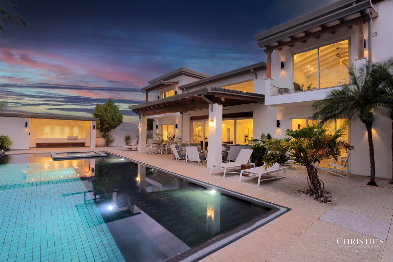 Casa Perla Oceanfront