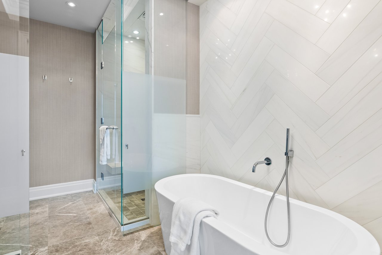 Four Seasons Private Residences