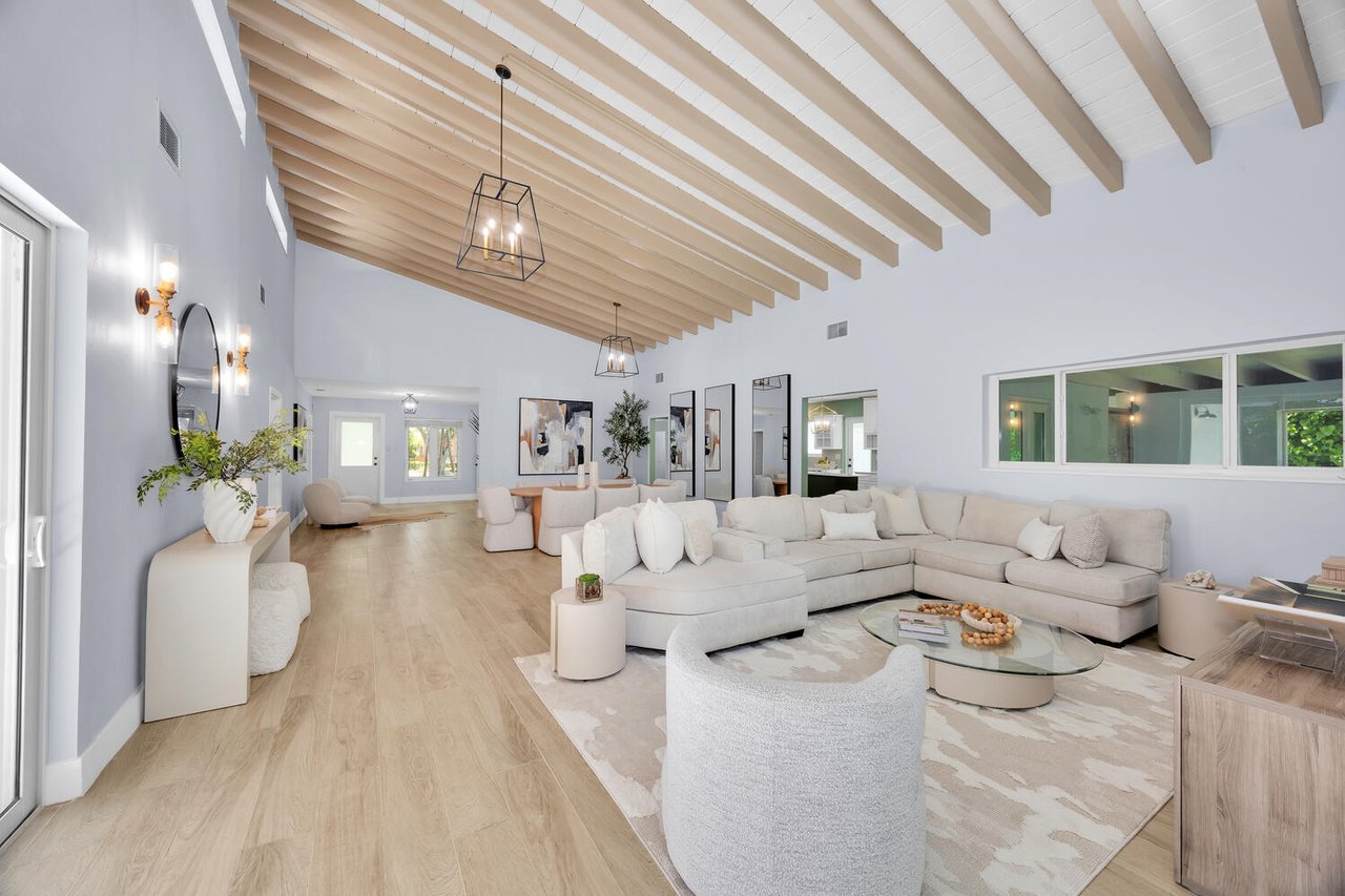 Coral Gables Beauty Just Listed