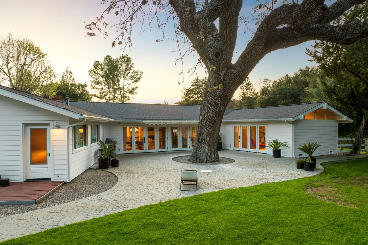Private Mini Estate on 3+ Acres