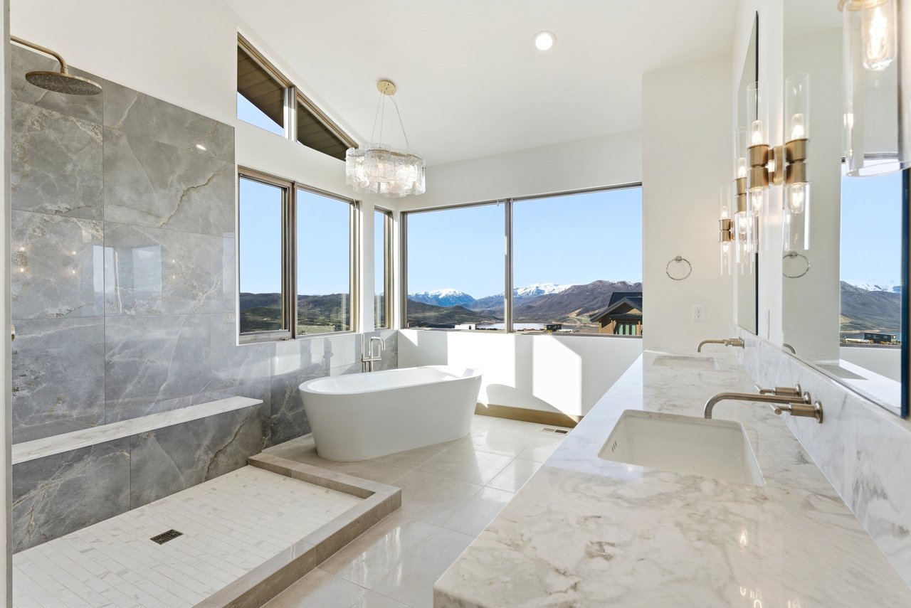 11004 N Wrangler Circle