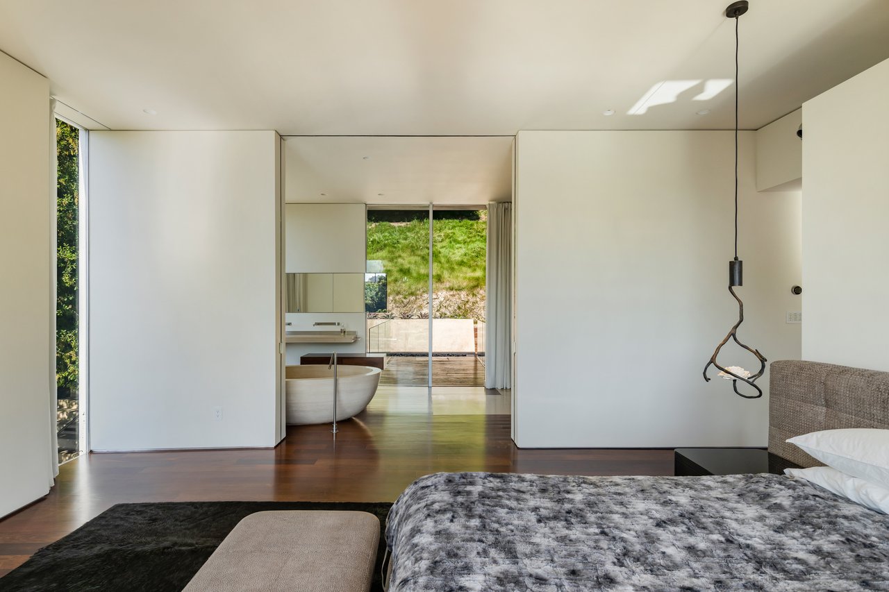 9727 Oak Pass Rd, beverly hills