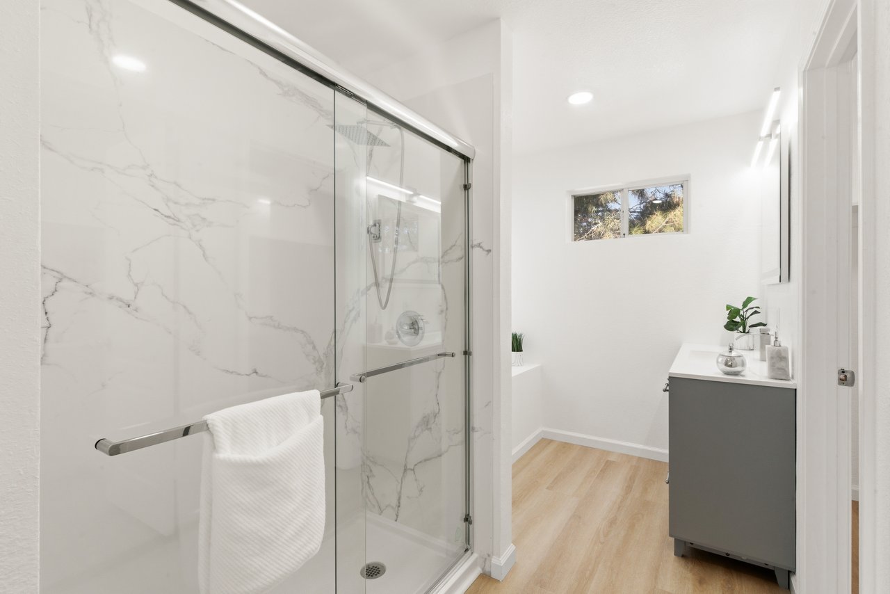 1505 Barkley Mountain Way