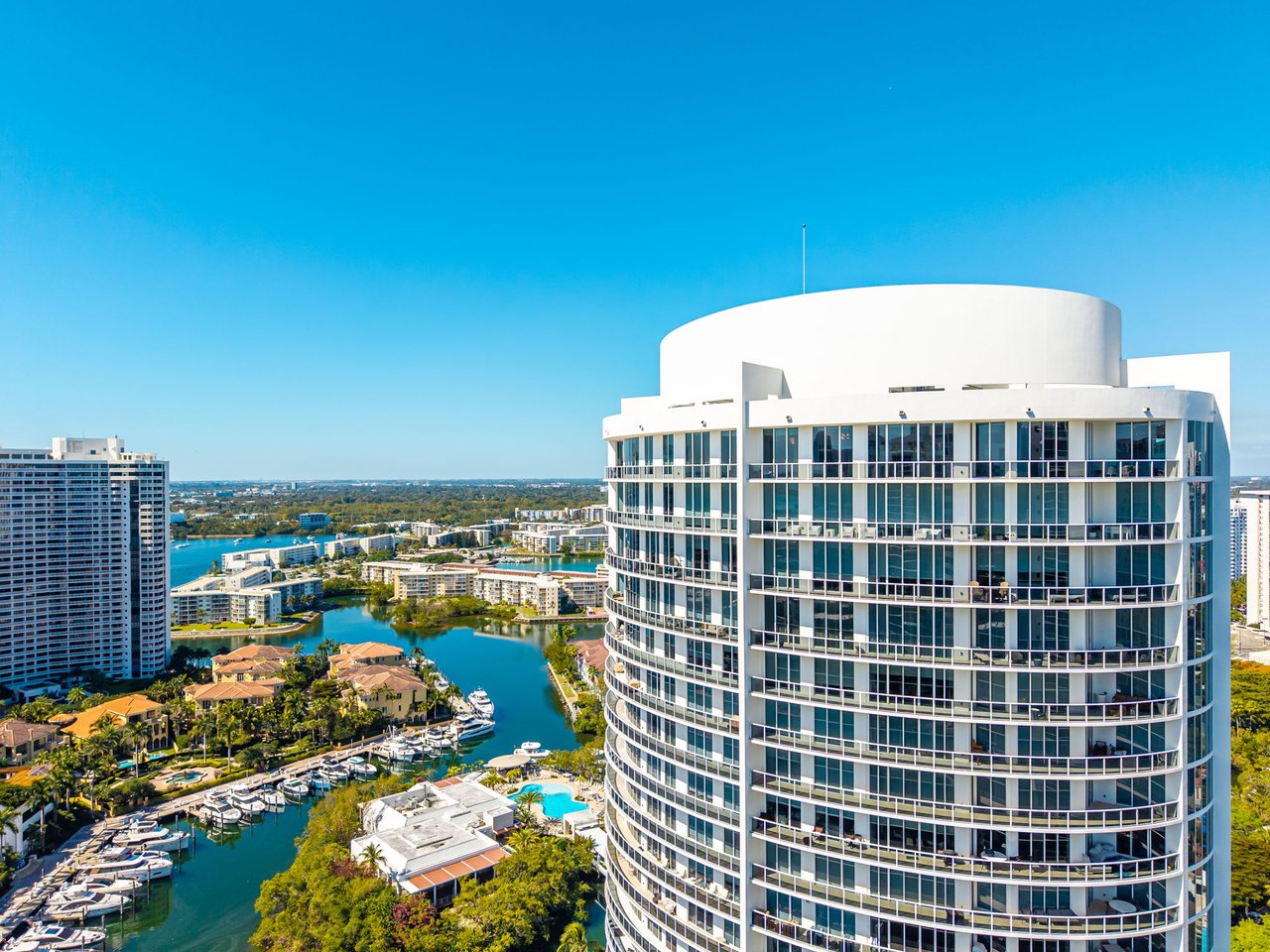 4100 Island Blvd # 1 Unit: PH-1