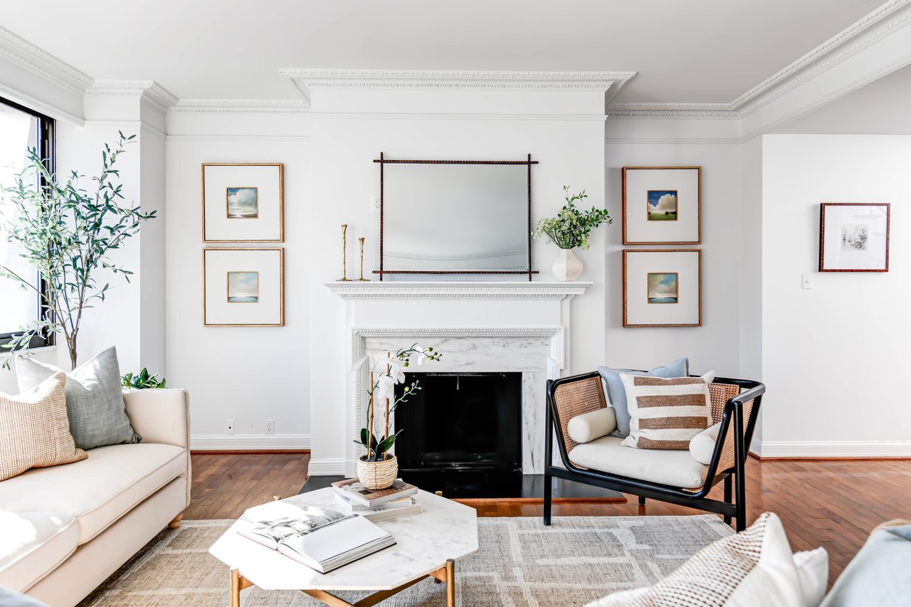 Watergate West Penthouse Seven