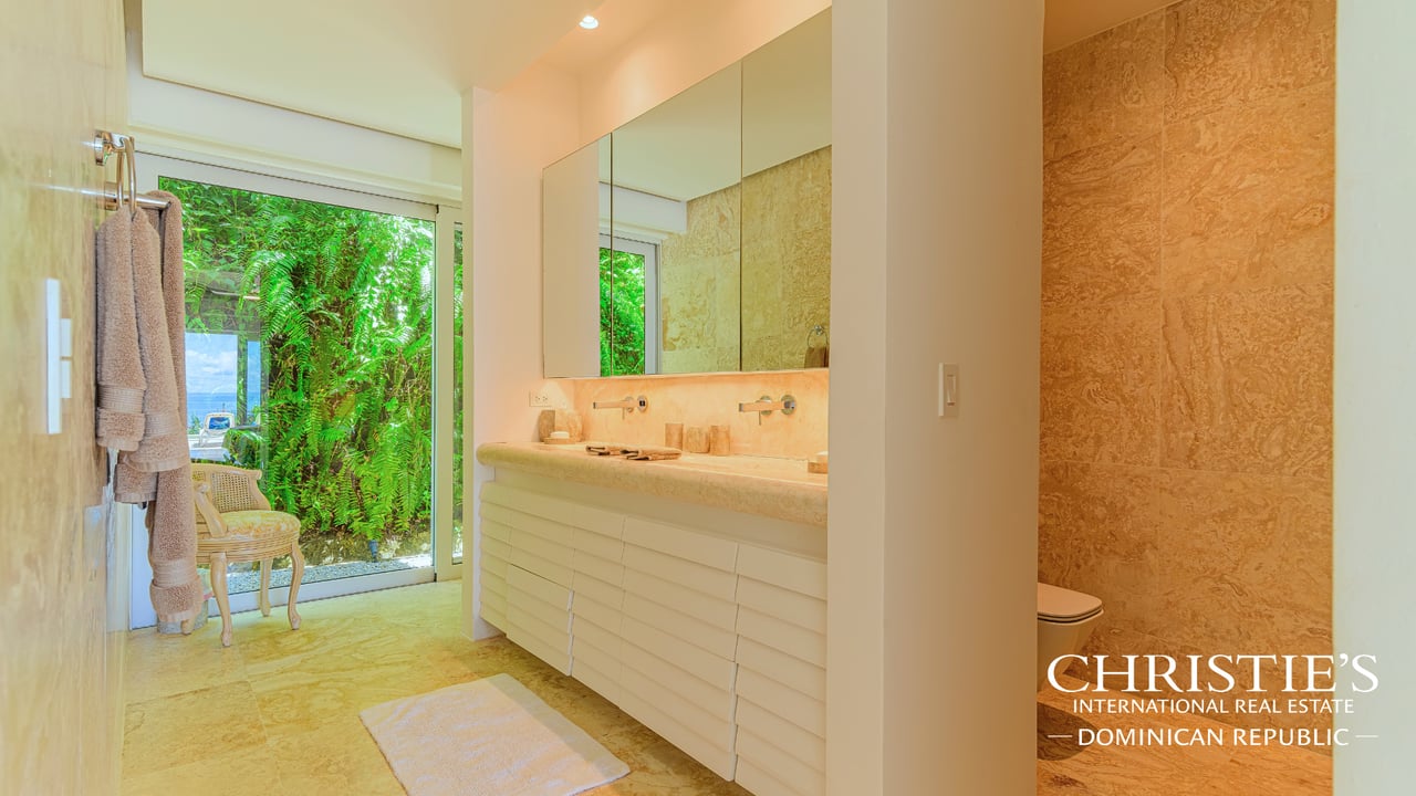 Luxury Ocean View Villa in the Puerto Bahía Resort Community