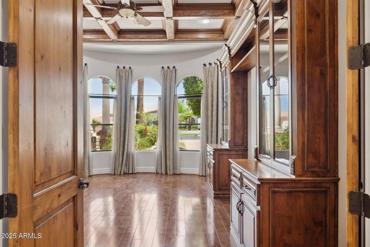 3731 E Halifax Cir 85205