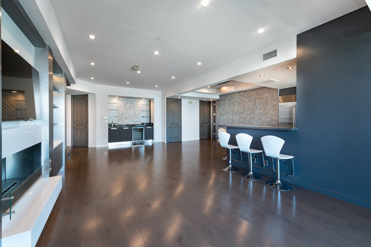 10490 Wilshire Blvd #1705