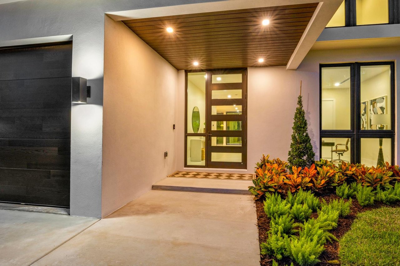 Sophisticated New Construction in the Heart of Miami