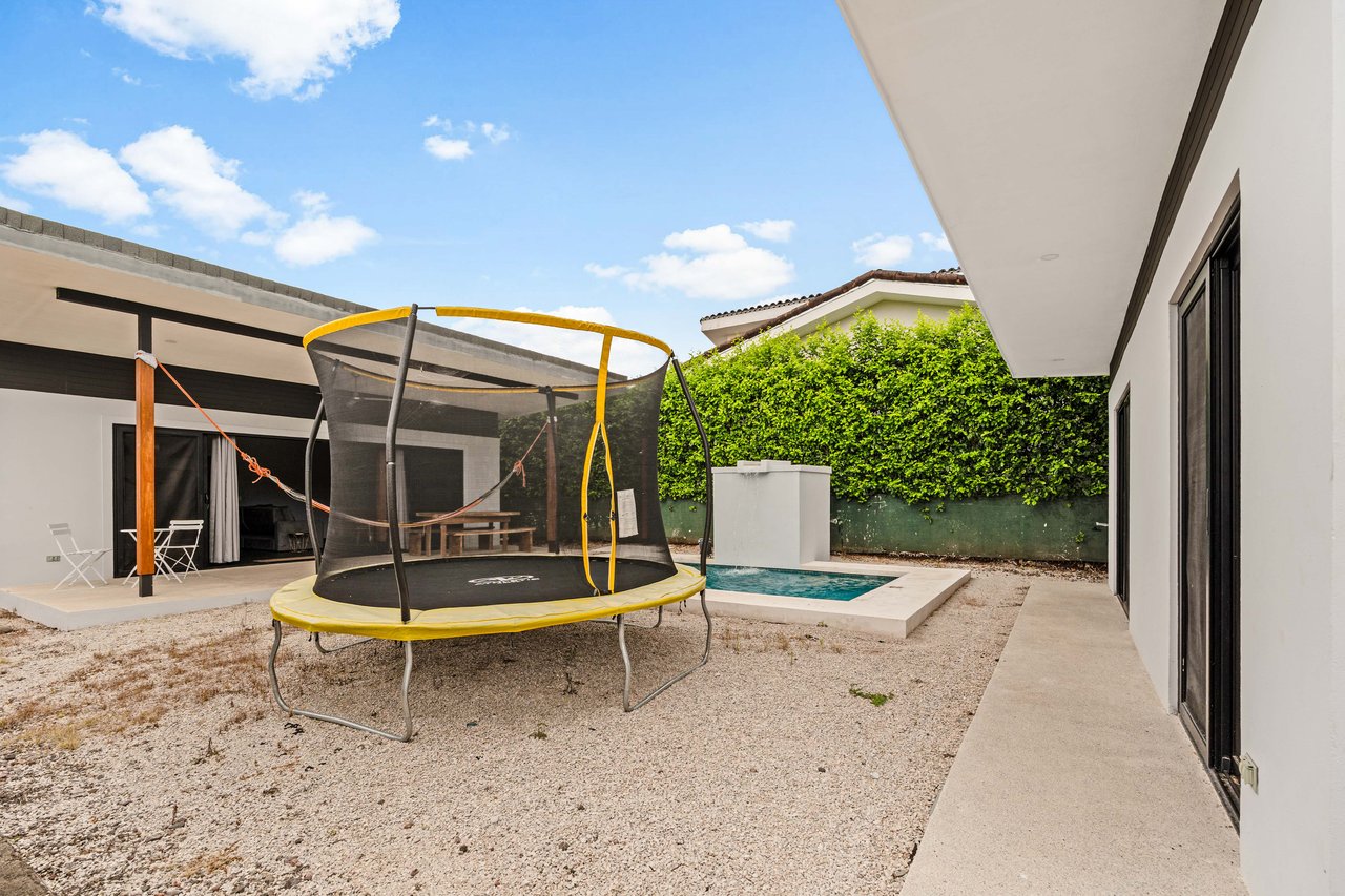 Loma Verde #48 | Modern Corner-Lot Home Surrounded by Green Mountain Views