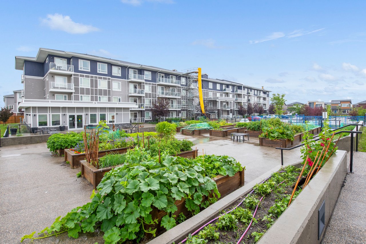 76 Cornerstone Passage NE Unit: 1220