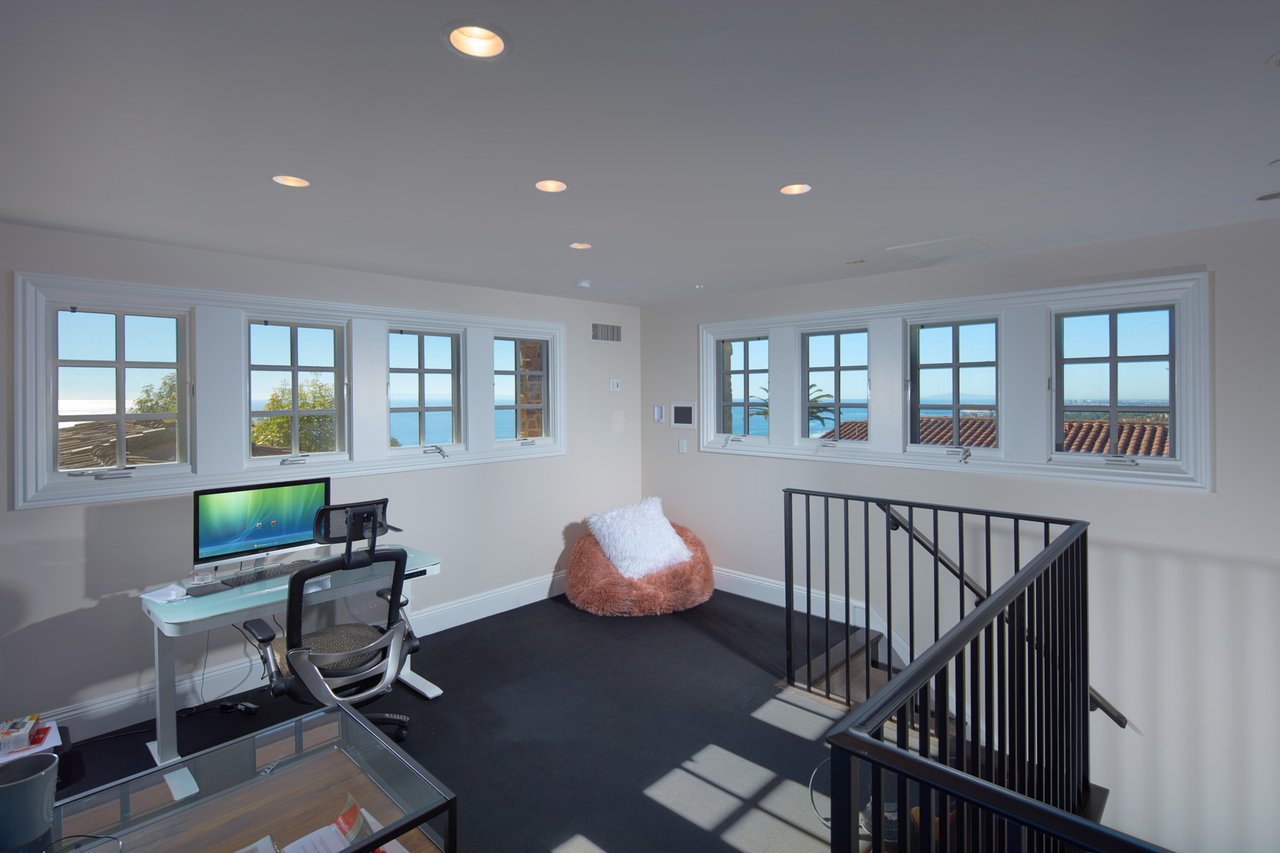 10 Shore Walk
