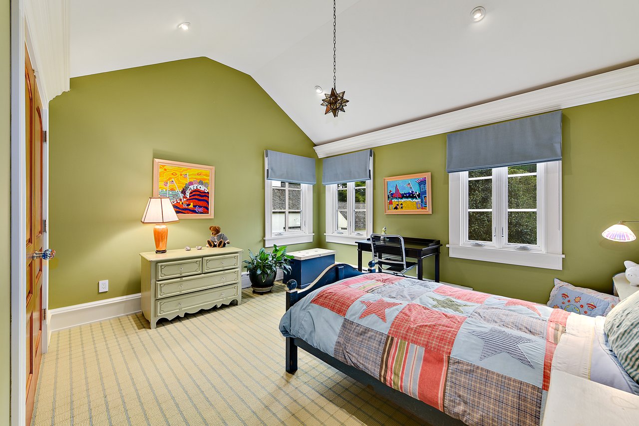 16 Whippoorwill Road