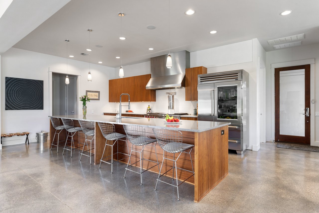 4813 Twin Acres Road