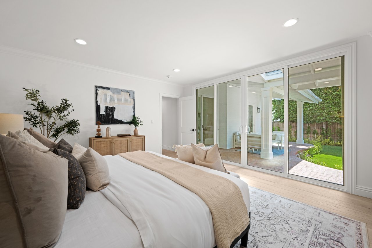 9730 Cresta Drive
