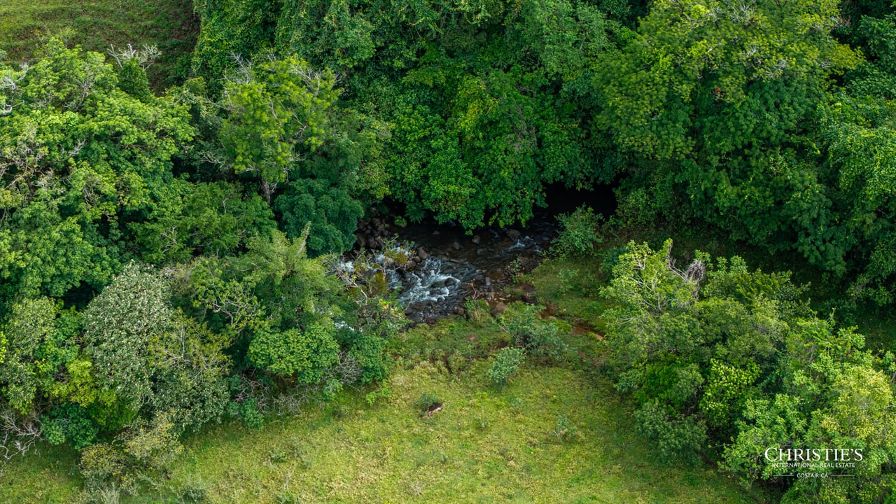 Origins Mineral: A Rare Landholding in Guanacaste’s Volcanic Highlands