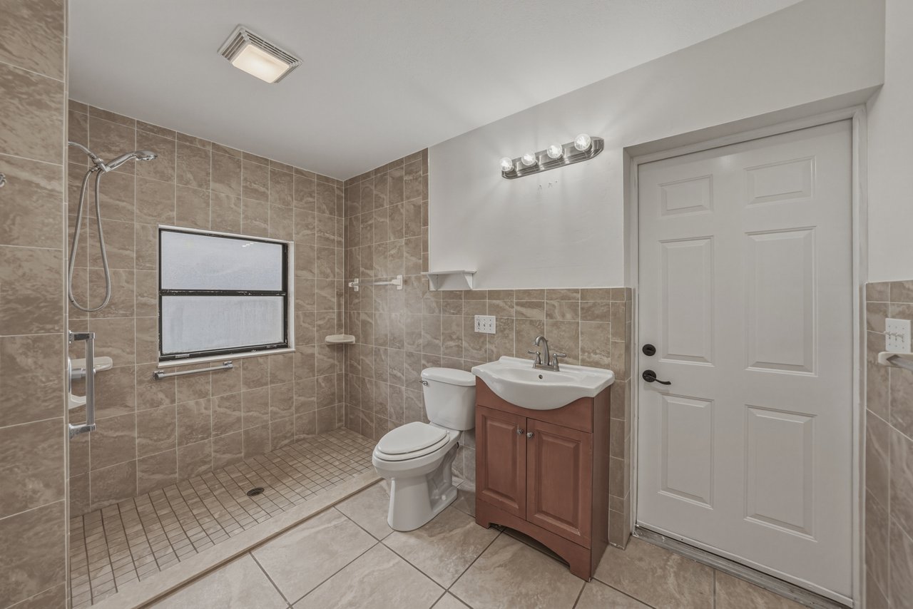 7601 Thunderhead Street