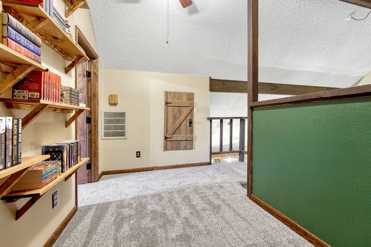 11125 Black Forest Road
