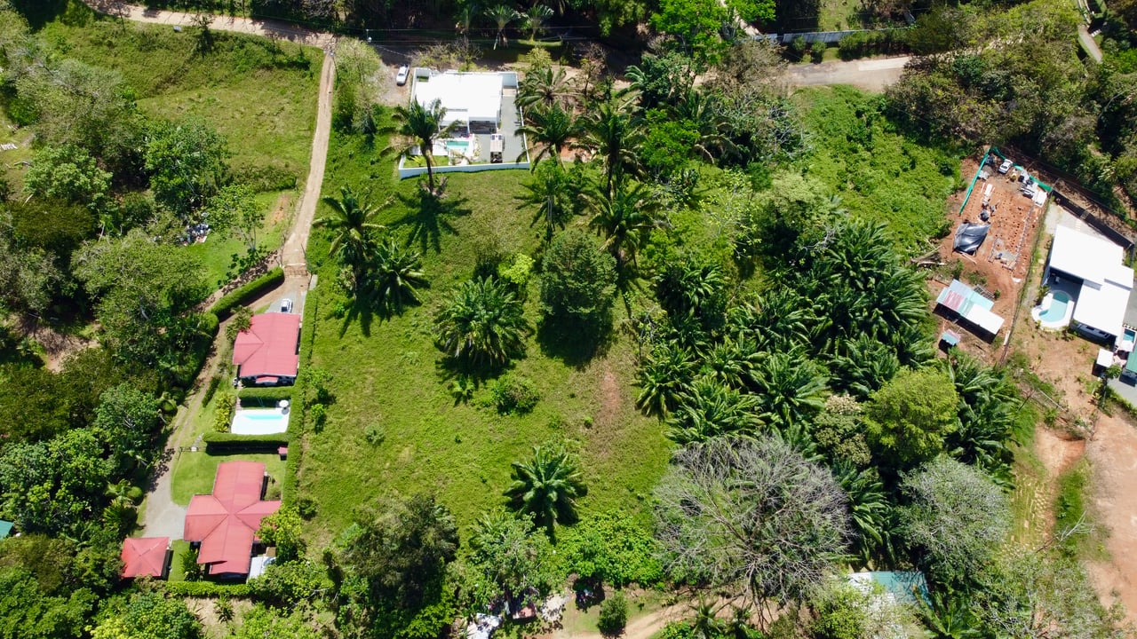 4 Development Lots  in Jardines del Morete
