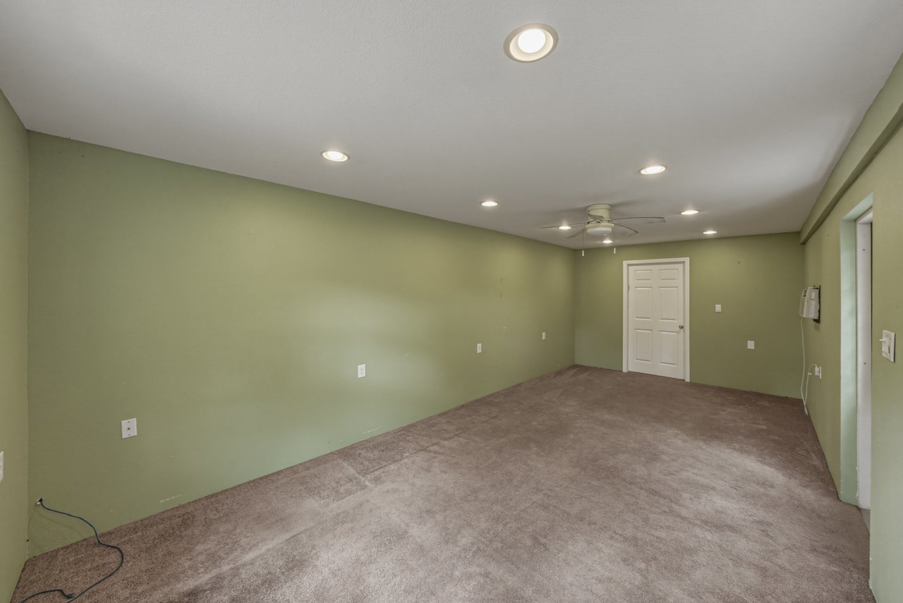 7601 Thunderhead Street