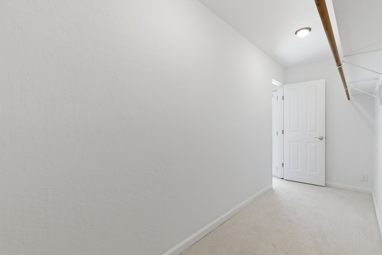 1038 East Evelyn Avenue