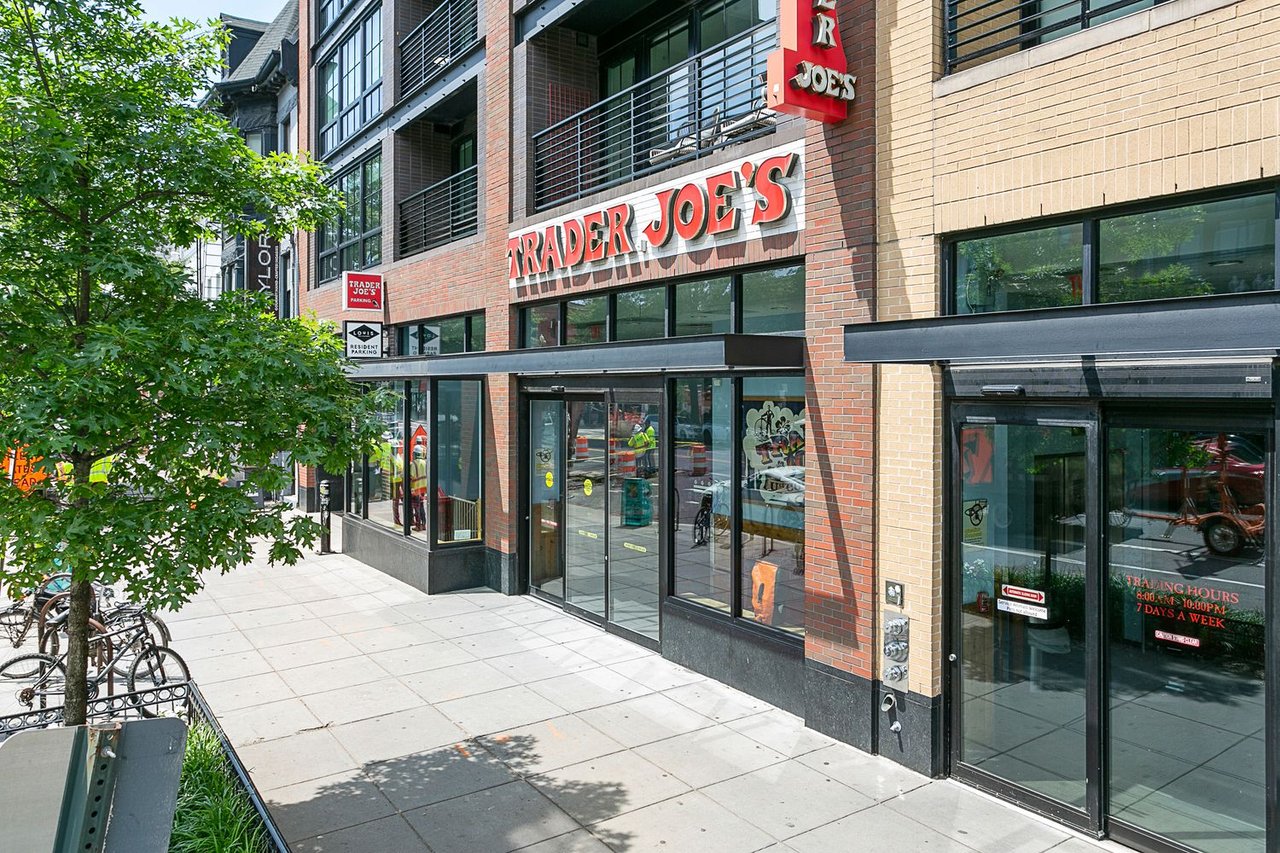 27 Logan Cir NW, Unit 5