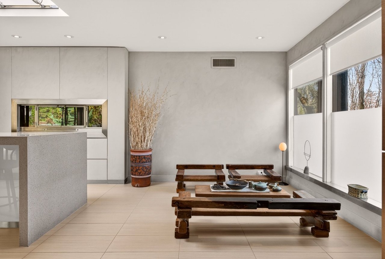 Inspiring MCM Residence