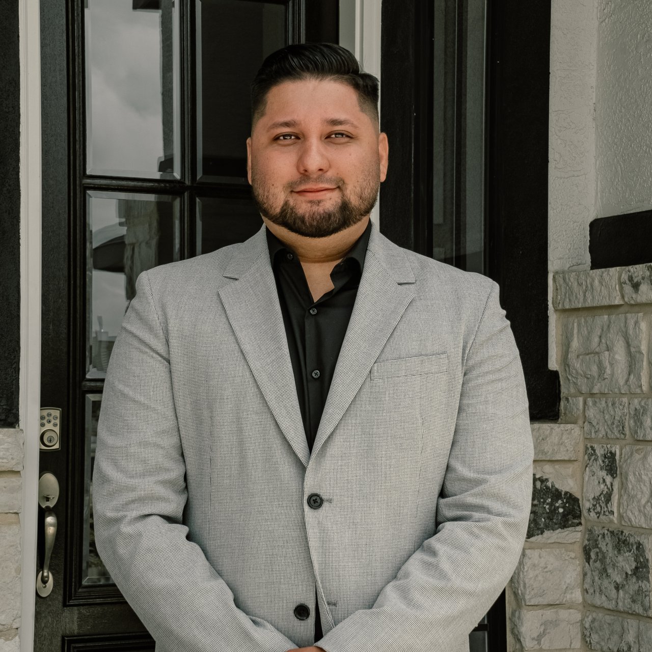 Mike Gutierrez photo