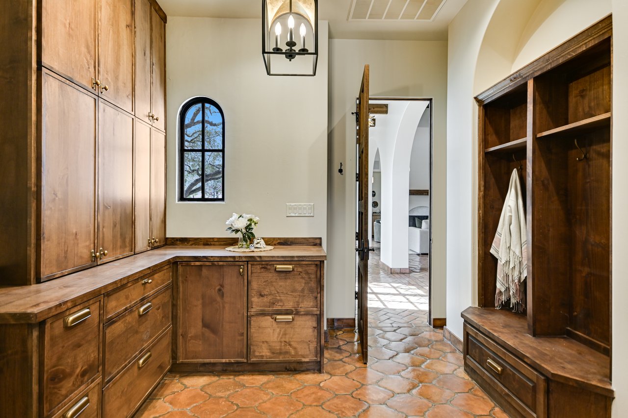 Spanish Oaks Hacienda