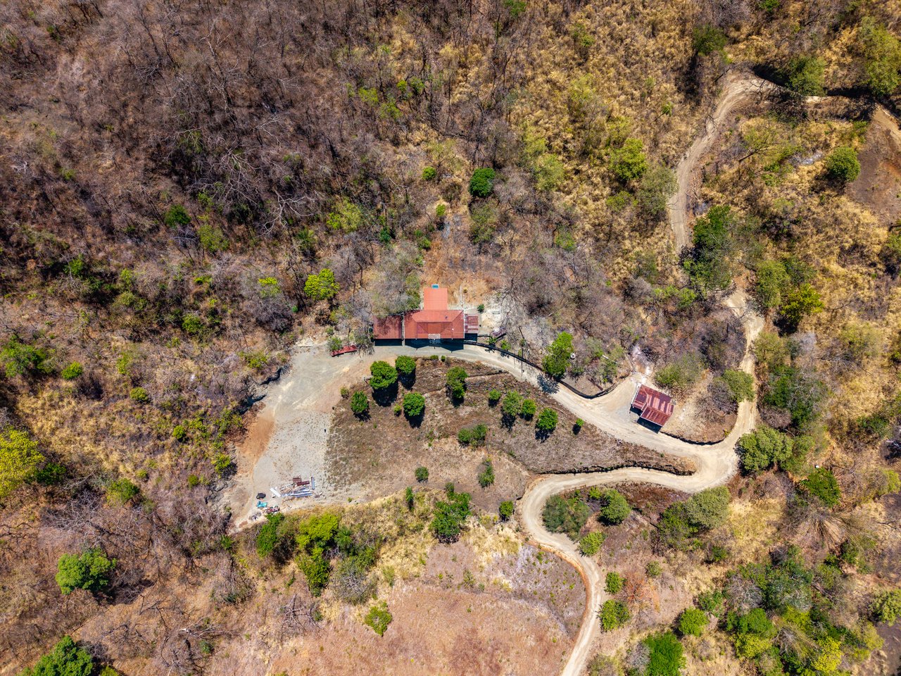 Finca Las Ventanas | Expansive Mountain View Estate Near Potrero
