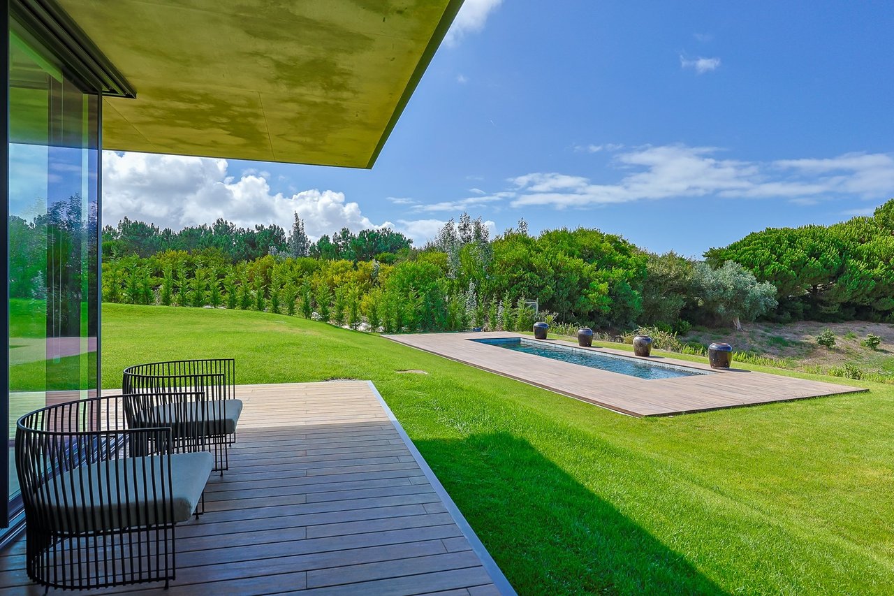 Japanese-Inspired Villa in Bom Sucesso Resort, Óbidos