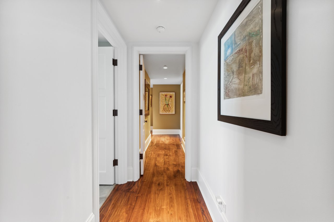 180 East Pearson Unit: 5902