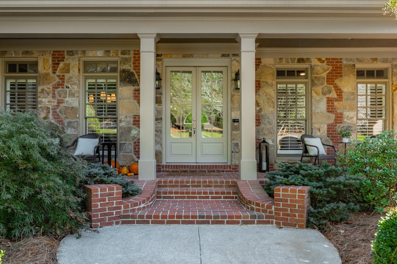 1425 Rolling Links Drive