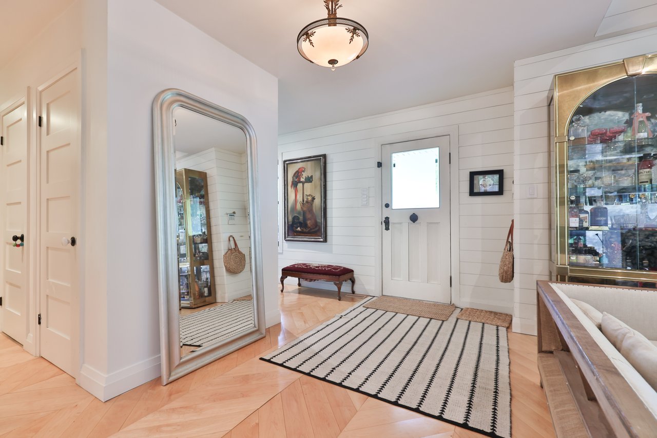 52 Kerr Street, Oakville