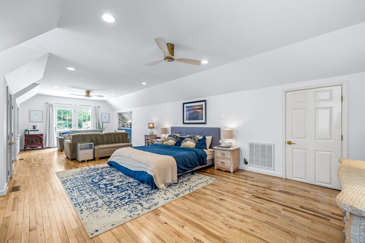 Waterford Colonial