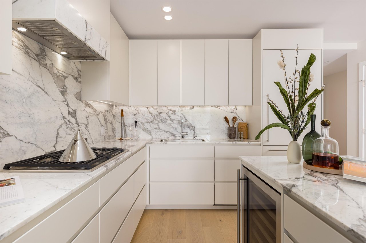 309-3668 W 10th Ave Unit: 309