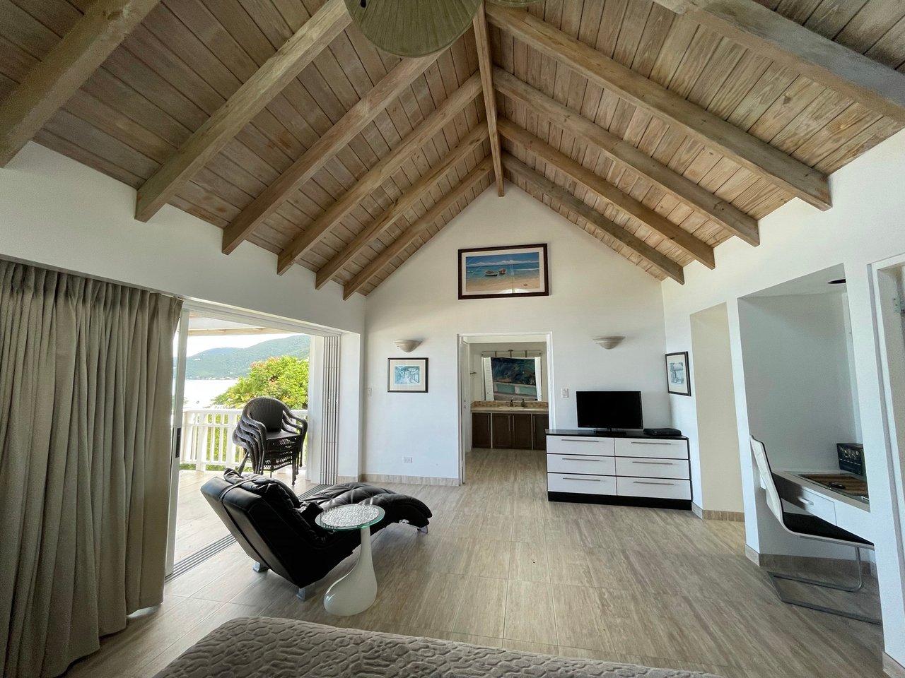 493 Long Bay Studio