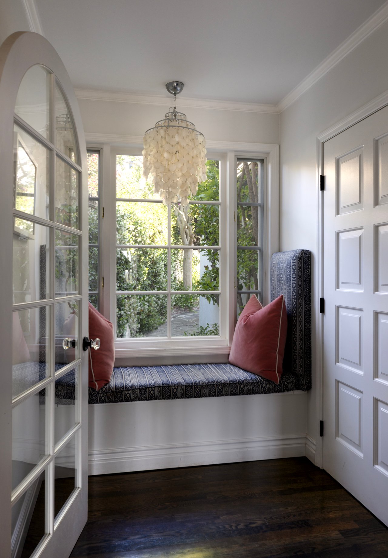 2558 Glendower Ave, Los Feliz