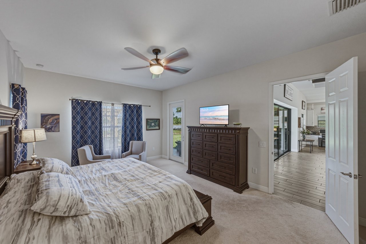 6743 Sunset Vista Way 