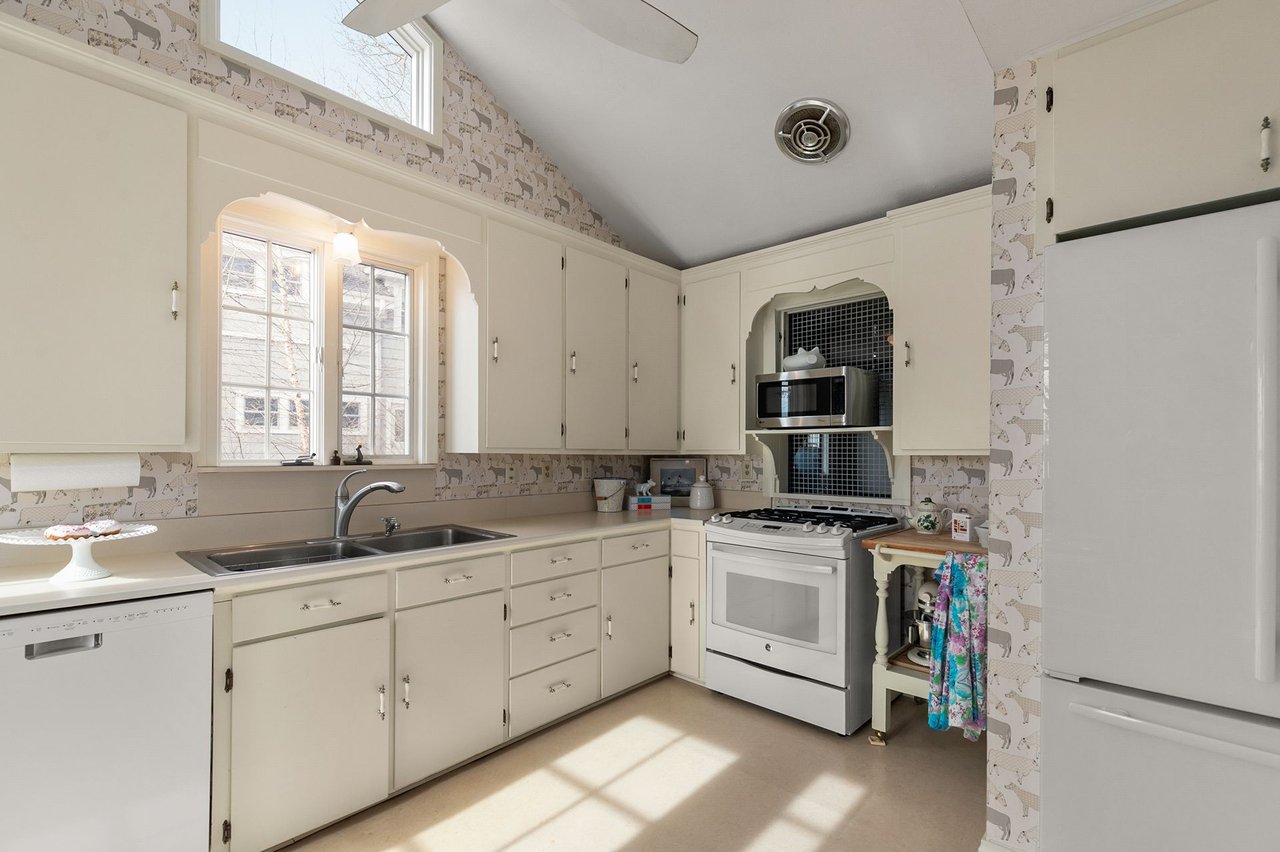 W1181 Illinois Avenue
