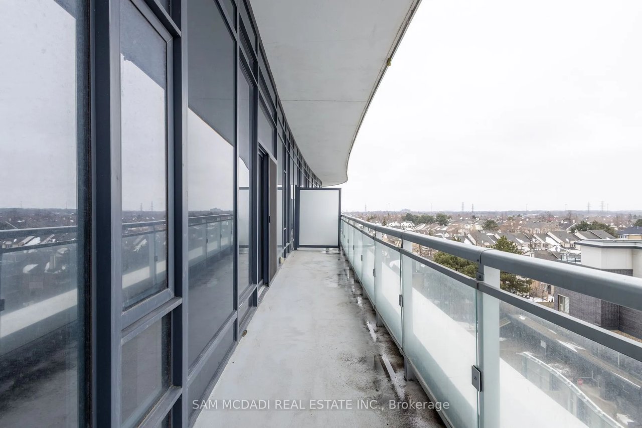2520 Eglinton Ave W #410