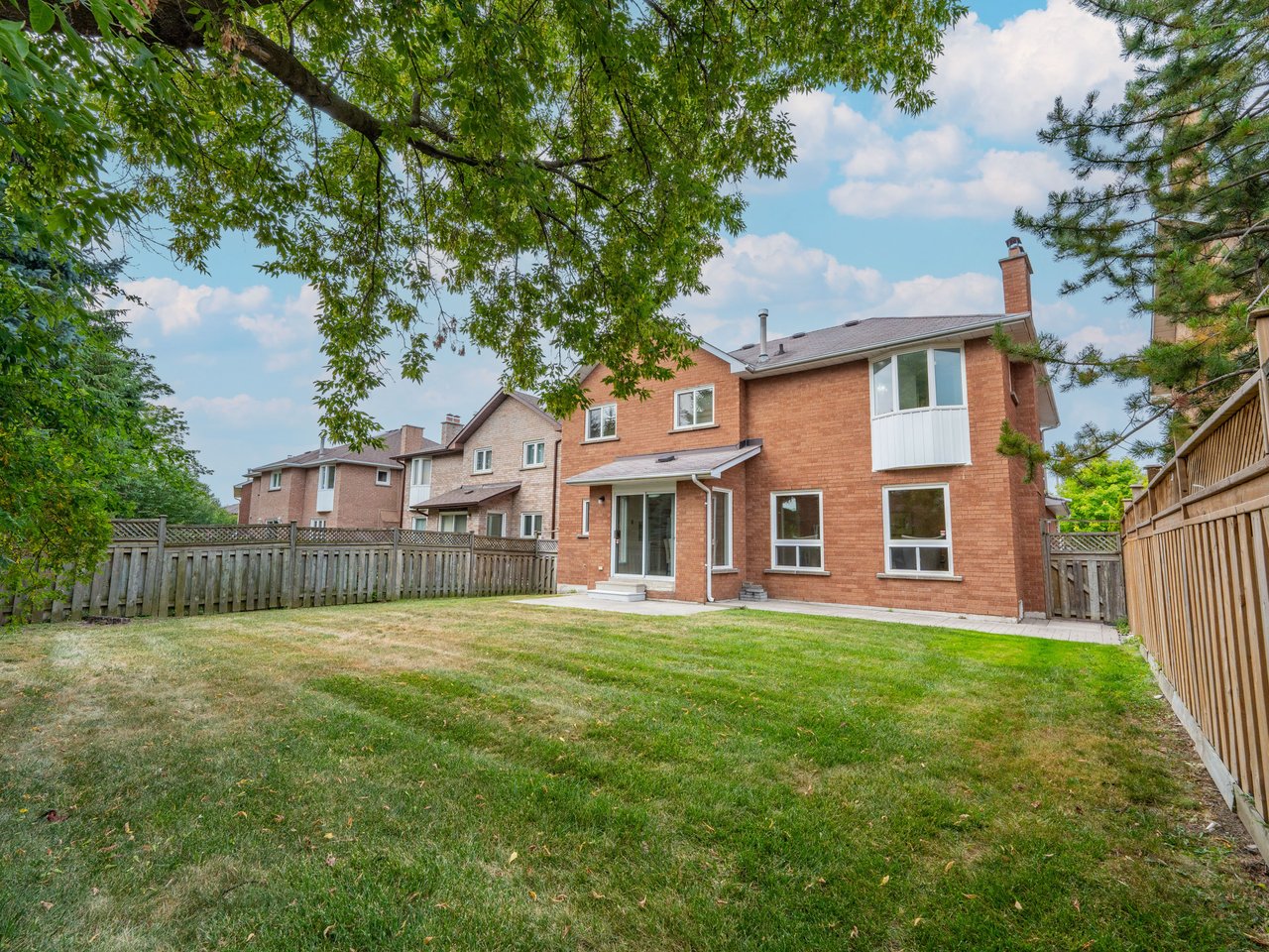 35 Lynngrove Crescent