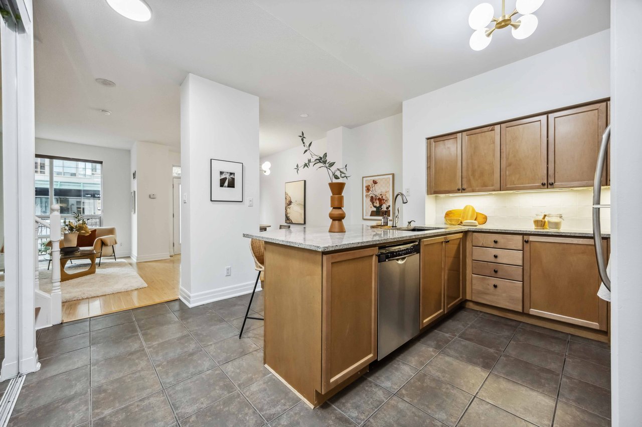 18 Spring Garden Ave Unit: 109