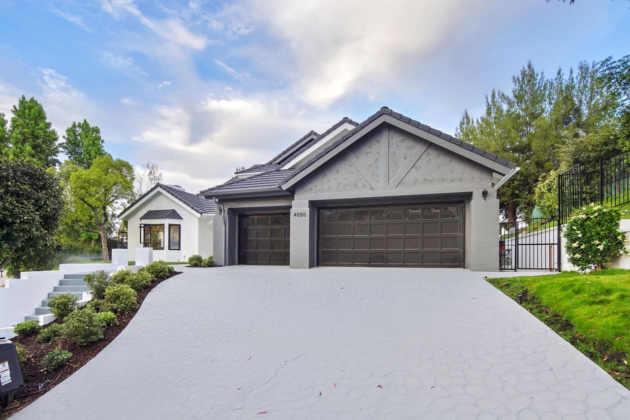 4050 Clarinda Drive