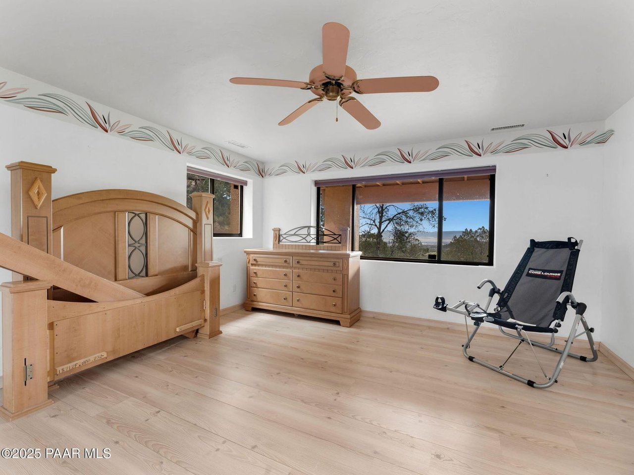 3160 Rainbow Ridge Dr