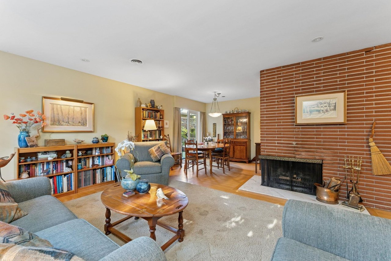 2658 Newmarket Dr