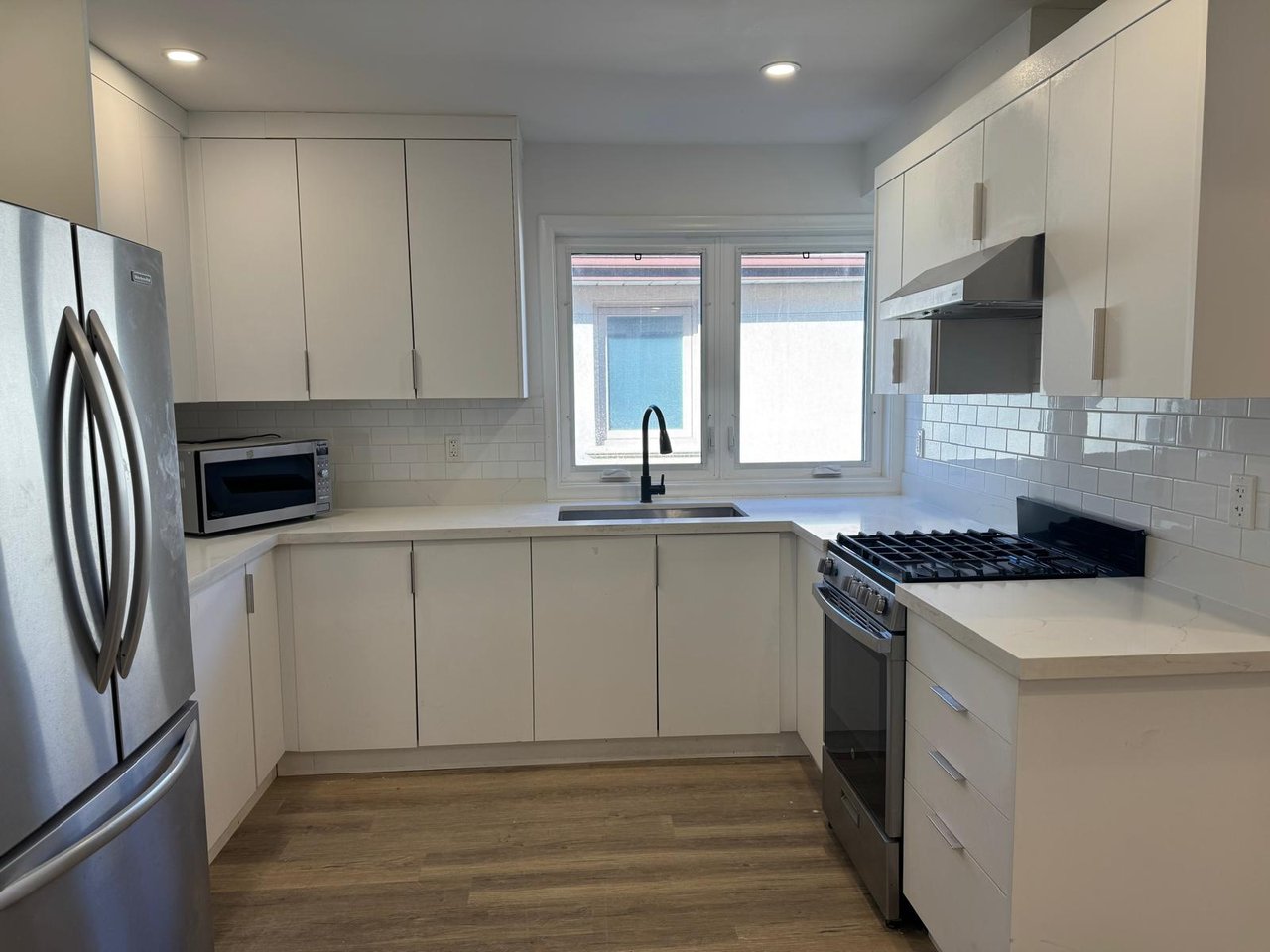 291 Brighton Avenue Unit: Main Front